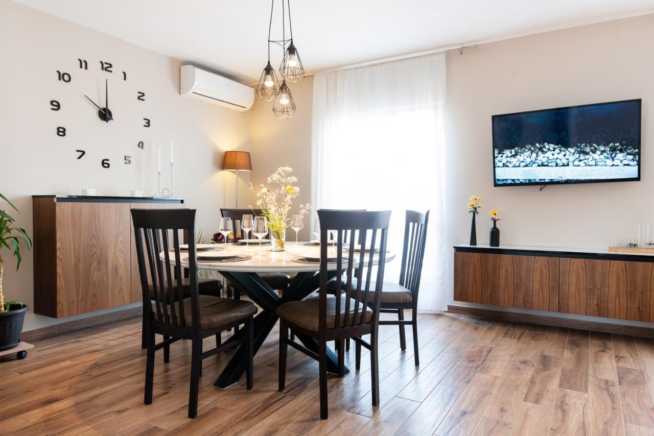 Superior Apartment Sincic Poreč Buitenkant foto