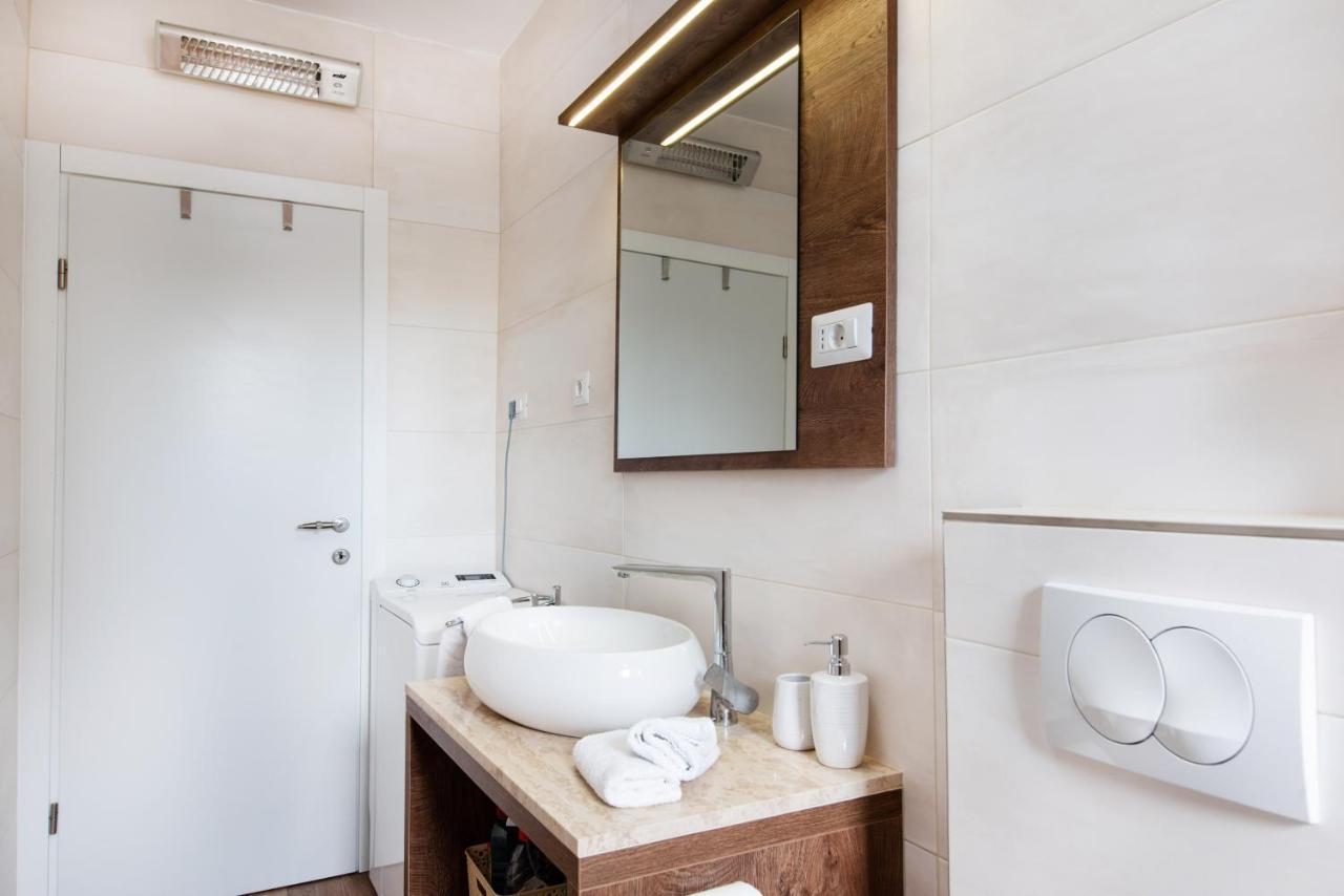 Superior Apartment Sincic Poreč Buitenkant foto