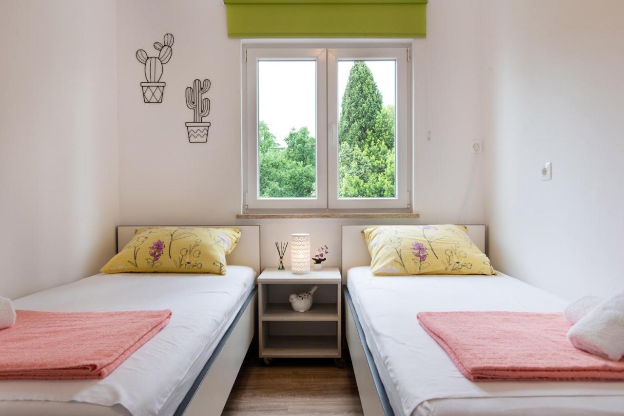 Superior Apartment Sincic Poreč Buitenkant foto